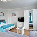 3 City Apartments - Solaro